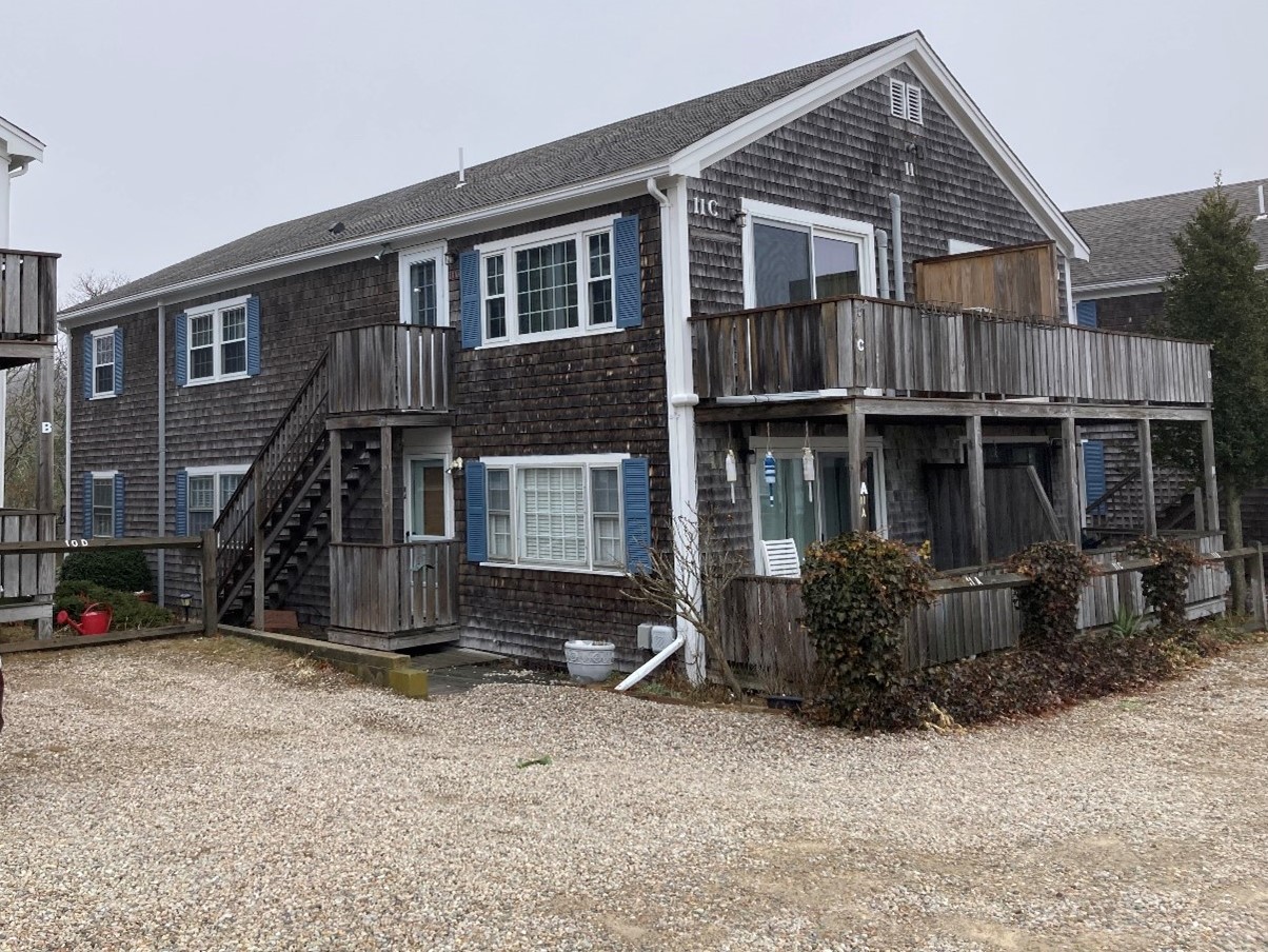 Bay Colony Condominiums